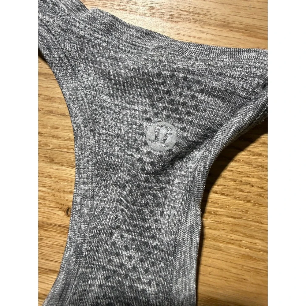 Lululemon Athletica Swiftly Tech Racerback Tank Top - Size 2